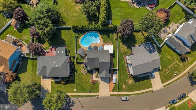 14 ABBOTSFORD DR, Marlton, NJ 08053