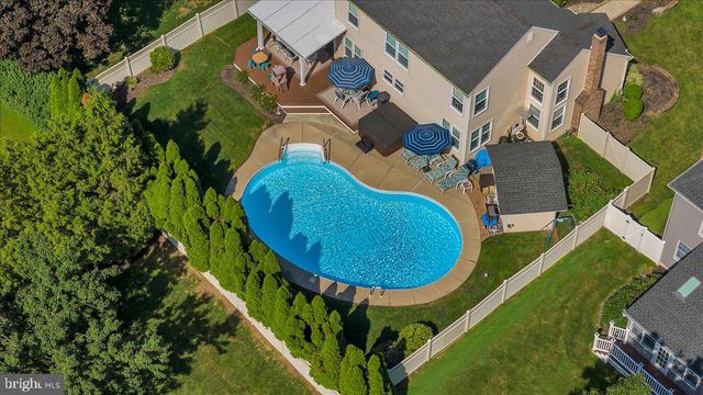 14 ABBOTSFORD DR, Marlton, NJ 08053