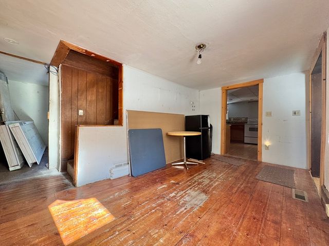 28 Boston Rd, Andover, MA 01810