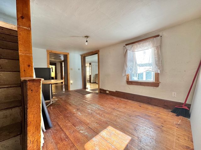 28 Boston Rd, Andover, MA 01810