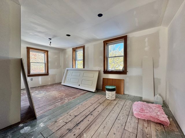 28 Boston Rd, Andover, MA 01810