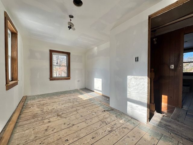 28 Boston Rd, Andover, MA 01810