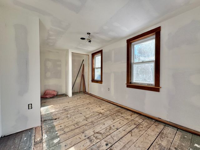 28 Boston Rd, Andover, MA 01810