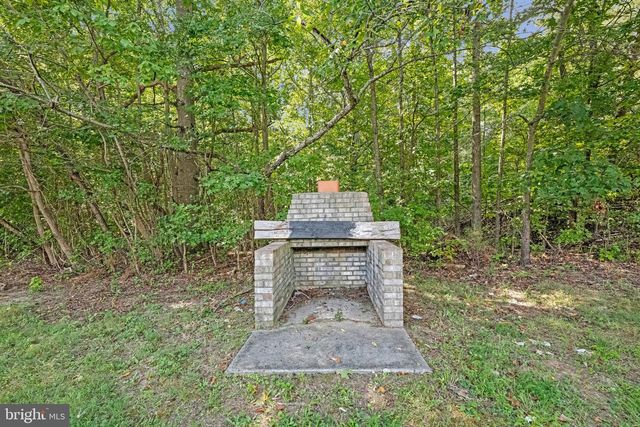 3715 LINKINS RD, Indian Head, MD 20640