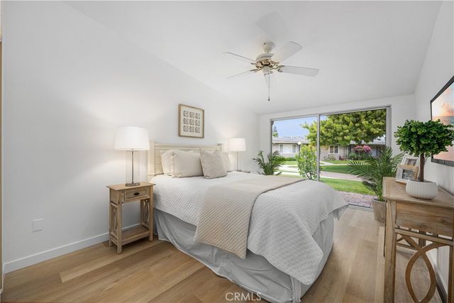 1281 Knollwood 44L, Seal Beach, CA 90740