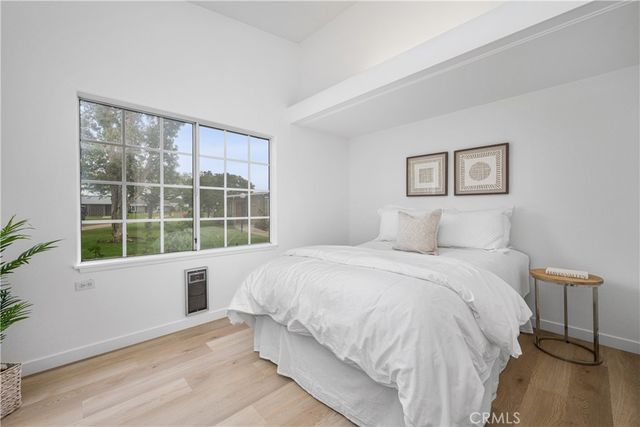 1281 Knollwood 44L, Seal Beach, CA 90740