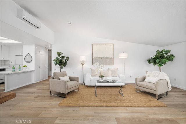 1281 Knollwood 44L, Seal Beach, CA 90740