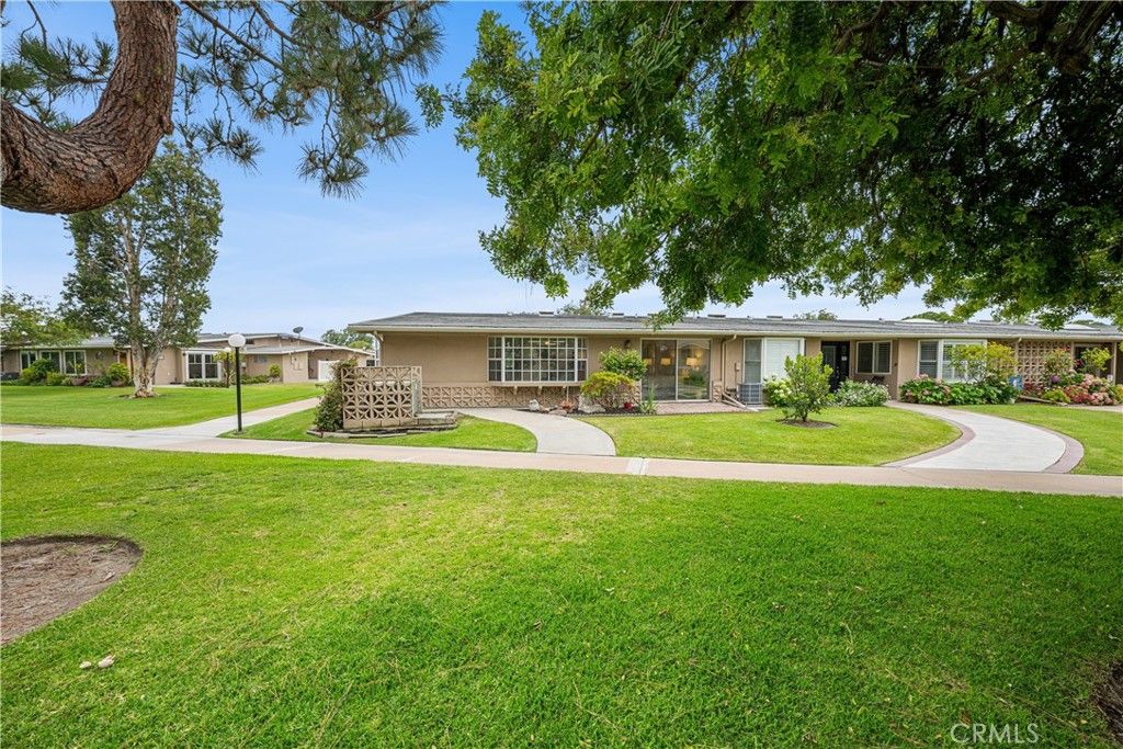 Image 1 of property listing at 1281 Knollwood 44L, Seal Beach, CA 90740