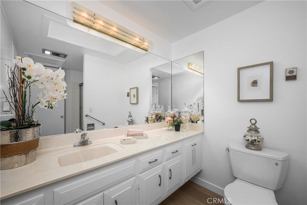 Image 23 of property listing at 1281 Knollwood 44L, Seal Beach, CA 90740