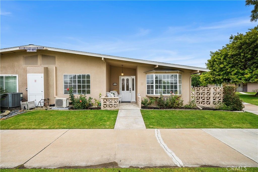 Image 5 of property listing at 1281 Knollwood 44L, Seal Beach, CA 90740