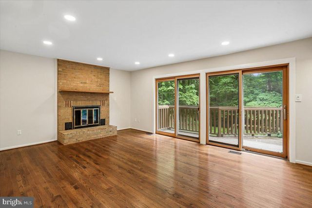 8026 CYPRESS GROVE LN, Cabin John, MD 20818