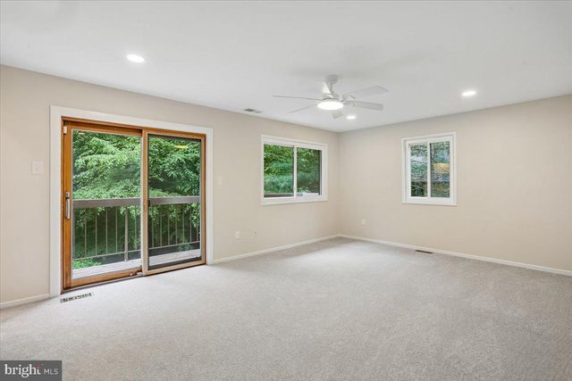 8026 CYPRESS GROVE LN, Cabin John, MD 20818