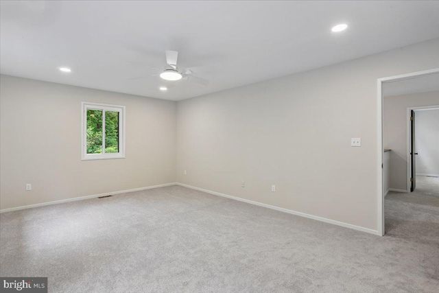8026 CYPRESS GROVE LN, Cabin John, MD 20818