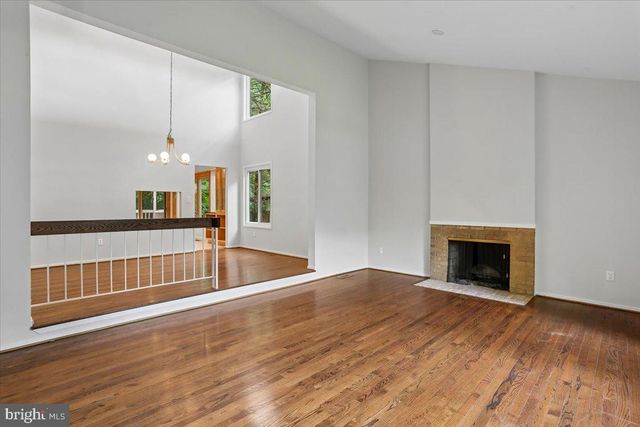 8026 CYPRESS GROVE LN, Cabin John, MD 20818