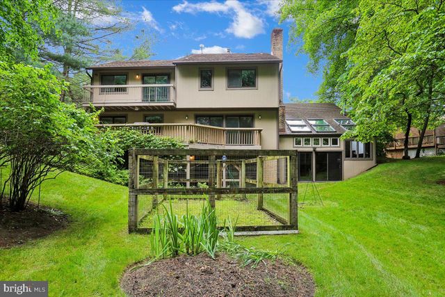 8026 CYPRESS GROVE LN, Cabin John, MD 20818