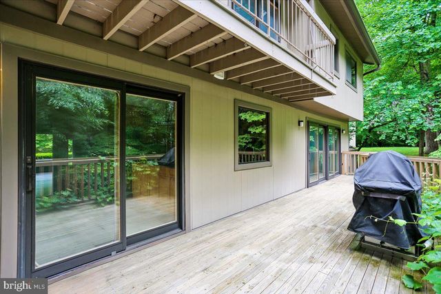 8026 CYPRESS GROVE LN, Cabin John, MD 20818