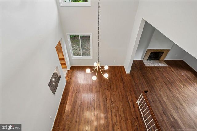 8026 CYPRESS GROVE LN, Cabin John, MD 20818
