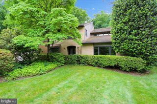 8026 CYPRESS GROVE LN, Cabin John, MD 20818