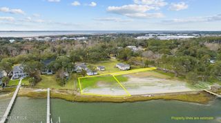 184 Lennoxville Point Road, Beaufort, NC 28516