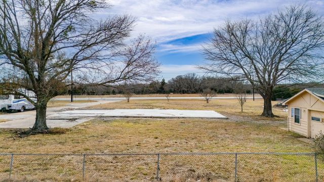 866 STATE HIGHWAY 24, Campbell, TX 75422