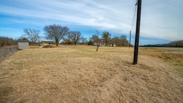 866 STATE HIGHWAY 24, Campbell, TX 75422