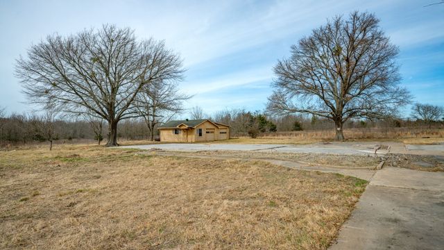 866 STATE HIGHWAY 24, Campbell, TX 75422