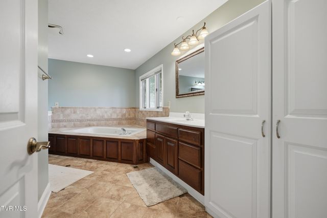 2125 Heatherly Road, Kingsport, TN 37660