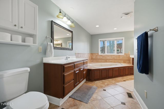 2125 Heatherly Road, Kingsport, TN 37660