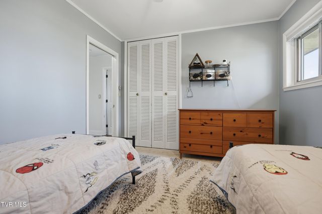 2125 Heatherly Road, Kingsport, TN 37660