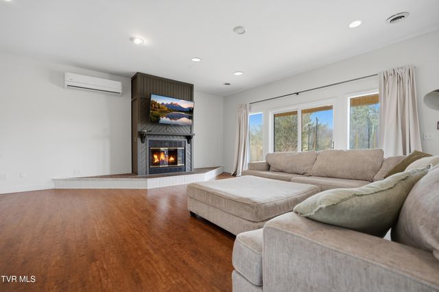 2125 Heatherly Road, Kingsport, TN 37660