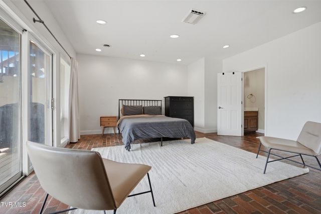 2125 Heatherly Road, Kingsport, TN 37660