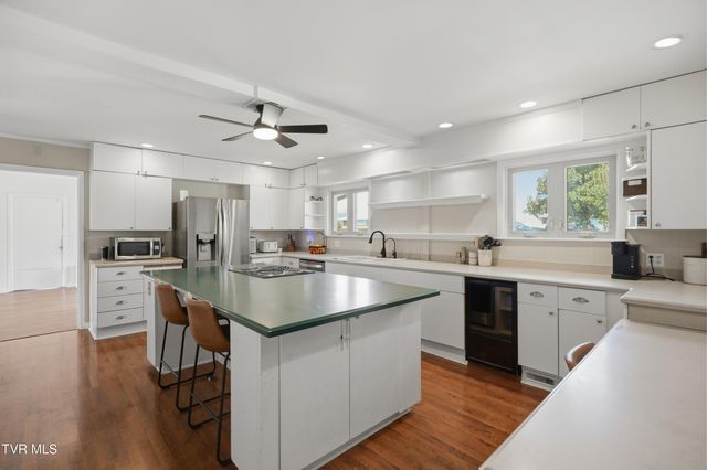 2125 Heatherly Road, Kingsport, TN 37660