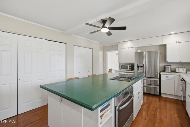 2125 Heatherly Road, Kingsport, TN 37660