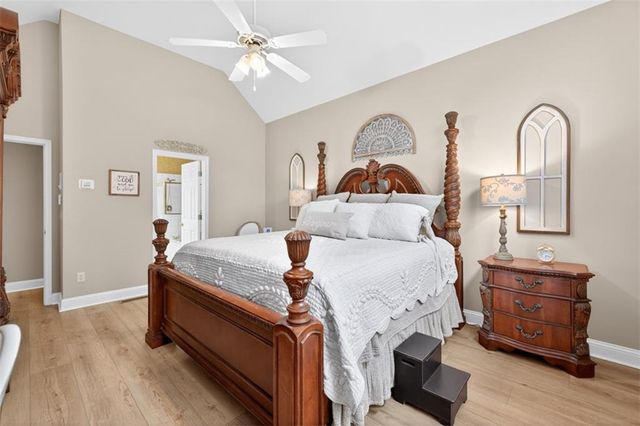 4023 Lost Oak Drive, Buford, GA 30519