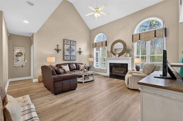 4023 Lost Oak Drive, Buford, GA 30519