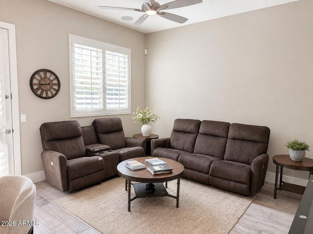 8965 N 8TH Drive, Phoenix, AZ 85021