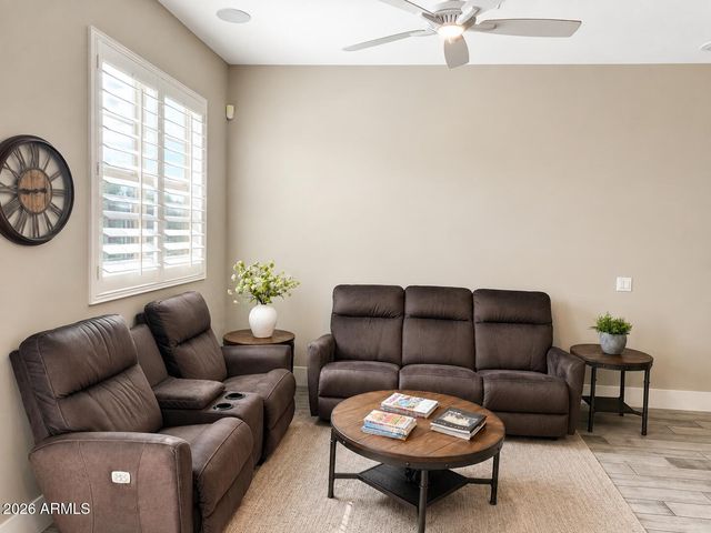8965 N 8TH Drive, Phoenix, AZ 85021