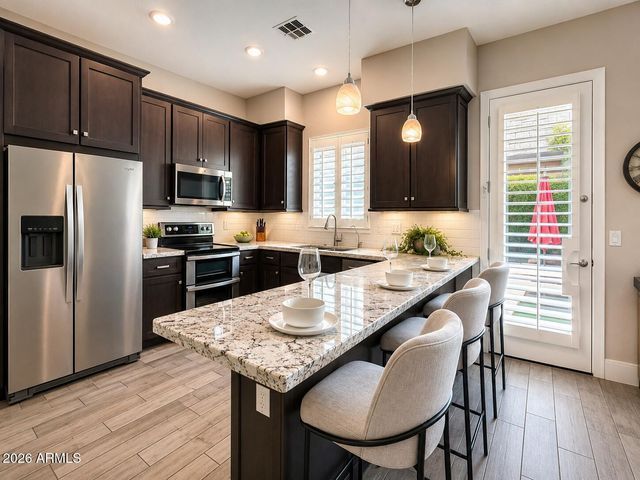 8965 N 8TH Drive, Phoenix, AZ 85021
