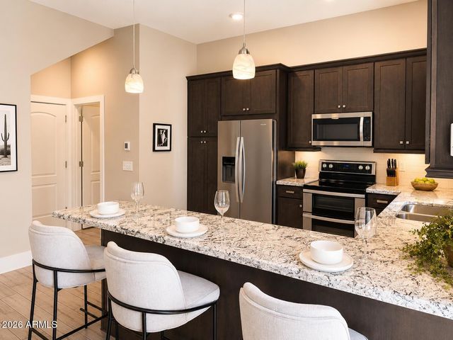 8965 N 8TH Drive, Phoenix, AZ 85021