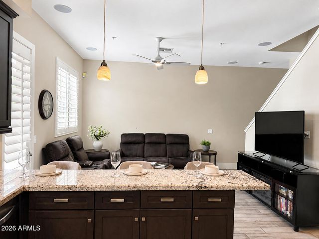 8965 N 8TH Drive, Phoenix, AZ 85021