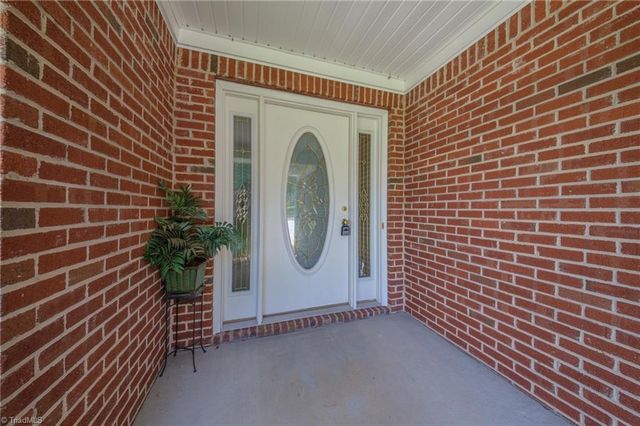 2103 Forest Edge Drive, Greensboro, NC 27406