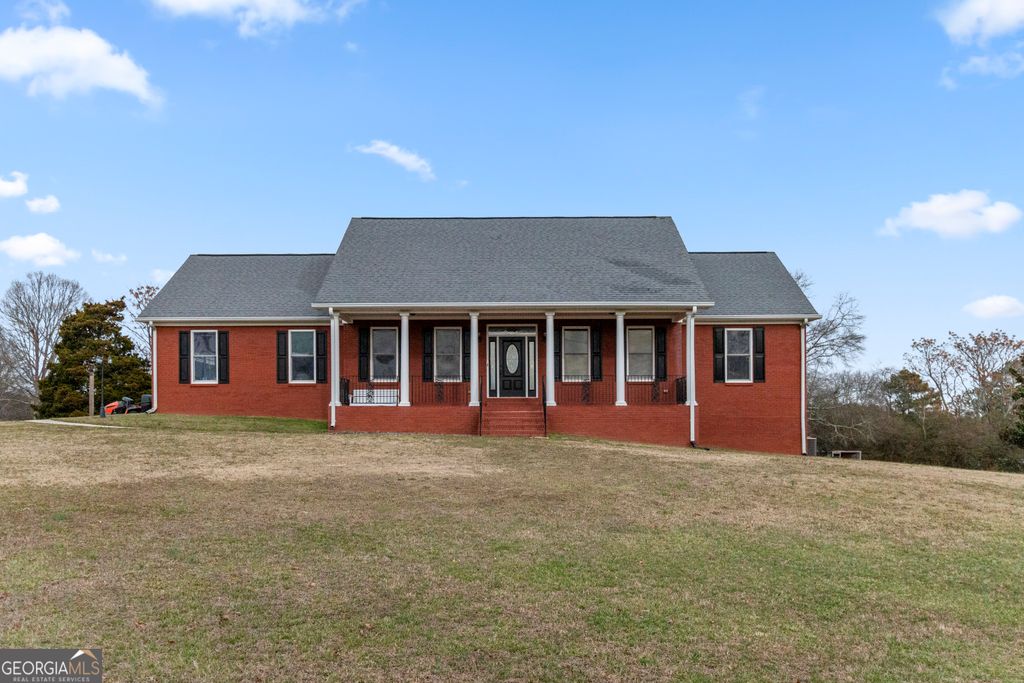 2984 Berry Road, Loganville, GA 30052