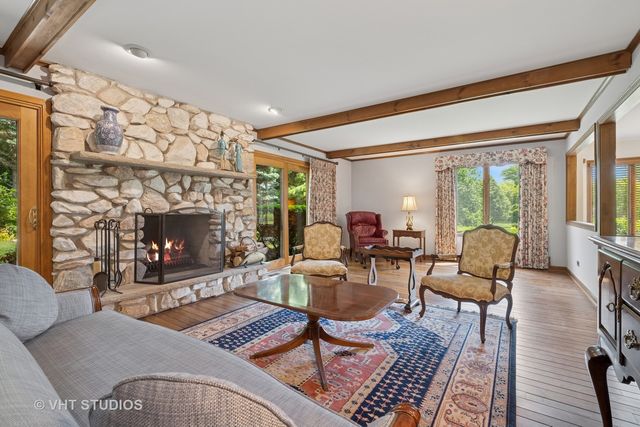 26 Beechnut Drive, South Barrington, IL 60010