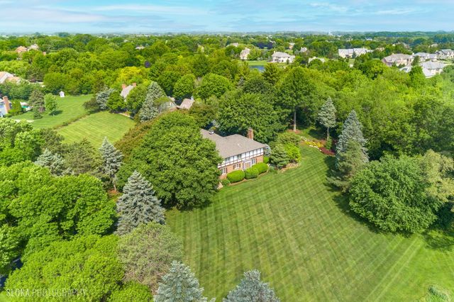 26 Beechnut Drive, South Barrington, IL 60010