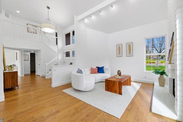 801 Grenada Lane, Foster City, CA 94404