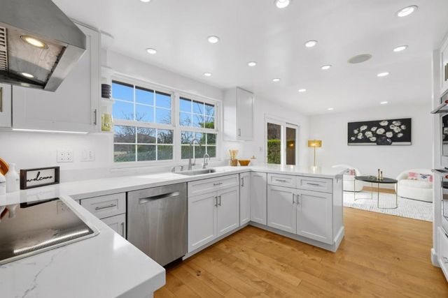 801 Grenada Lane, Foster City, CA 94404