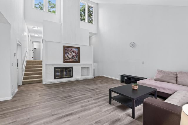 5725 Duncan Lane, Edina, MN 55436