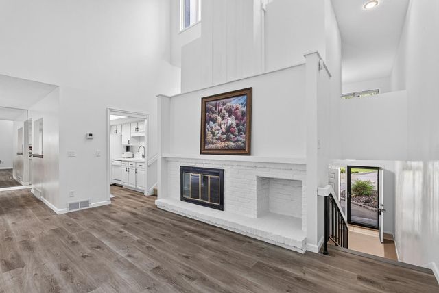 5725 Duncan Lane, Edina, MN 55436