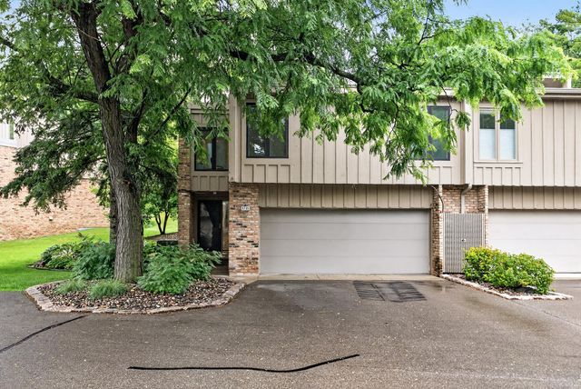 5725 Duncan Lane, Edina, MN 55436