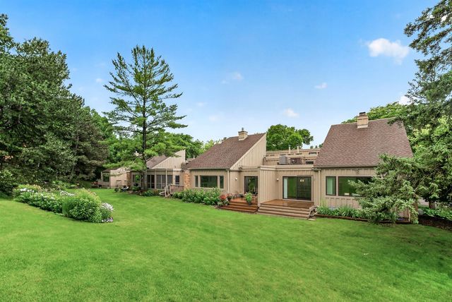 5725 Duncan Lane, Edina, MN 55436